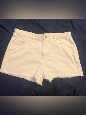 Boyfriend White Denim Frayed Hem Shorts